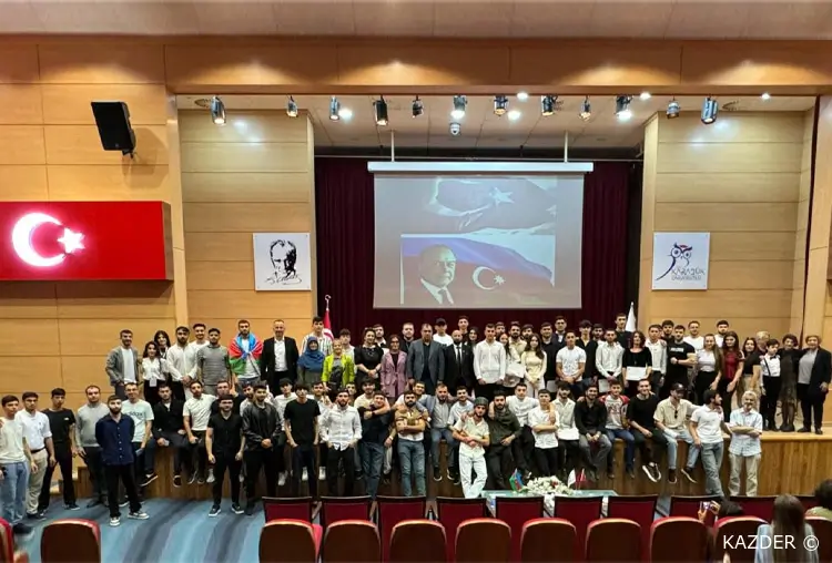 Karabük Universitetində Ulu Öndər Heydər Əliyevin və Türkiyə Cümhuriyyətinin 101 illiyi qeyd olunub
